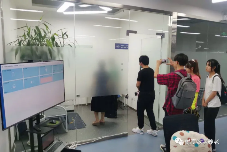 西安工程大學師生參加悅享數(shù)字西安創(chuàng)新中心OPENDAY活動(圖1) 西安工程大學師生參加悅享數(shù)字西安創(chuàng)新中心OPENDAY活動(圖1)