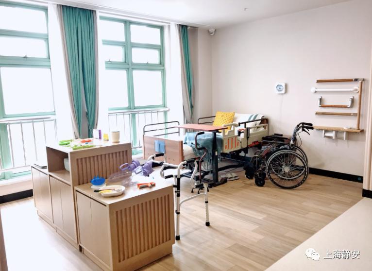 醫(yī)療、康復(fù)、生活照料……這些需求在家門口就能解決！靜安這里正打造“沒有圍墻的養(yǎng)老院”(圖10)