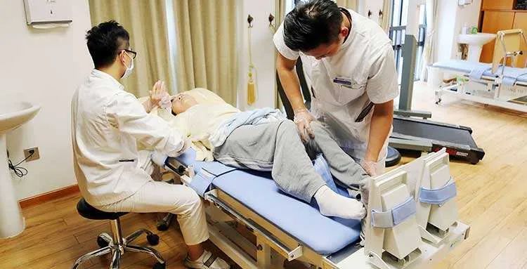 都叫“養(yǎng)老院”，差異卻很大，人過(guò)六十不知道會(huì)吃虧(圖1)