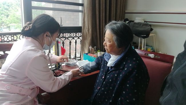 常見養(yǎng)老機(jī)構(gòu)怎么收費(fèi)的呢？(圖4)