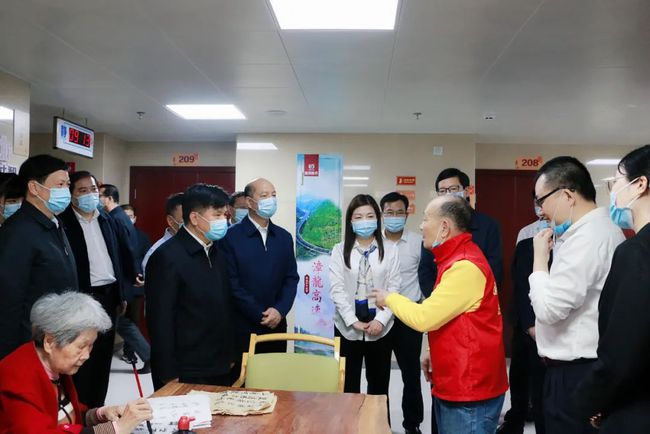 國家民政部李紀恒部長一行蒞臨福州市國德老年康養(yǎng)中心視察(圖7) 國家民政部李紀恒部長一行蒞臨福州市國德老年康養(yǎng)中心視察(圖7)