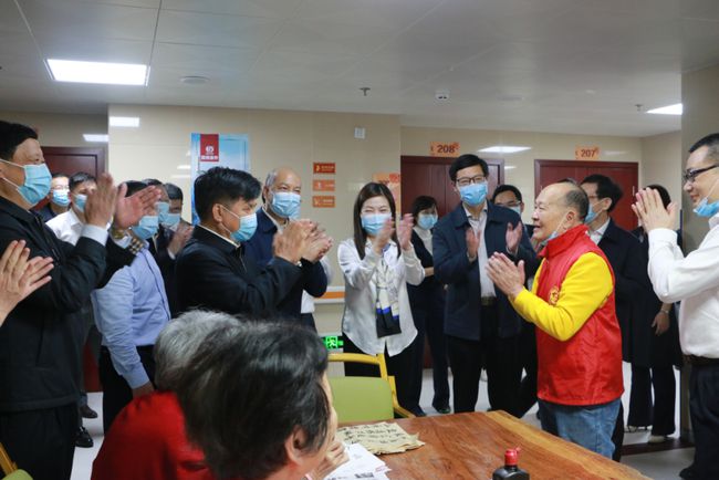 國家民政部李紀恒部長一行蒞臨福州市國德老年康養(yǎng)中心視察(圖8) 國家民政部李紀恒部長一行蒞臨福州市國德老年康養(yǎng)中心視察(圖8)